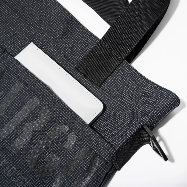 CARGO by OWEE KANGOO Bag Reflective Print medium2.jpg