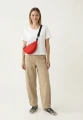halfmoon-small-red-na-modelu-3.webp