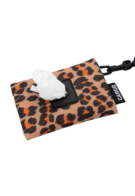 saszetka-na-worki-dla-psa-panterka-packshot03.webp