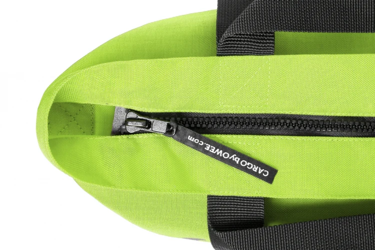 mała limonkowa torba CARGO by OWEE - zamek rozdzielczy