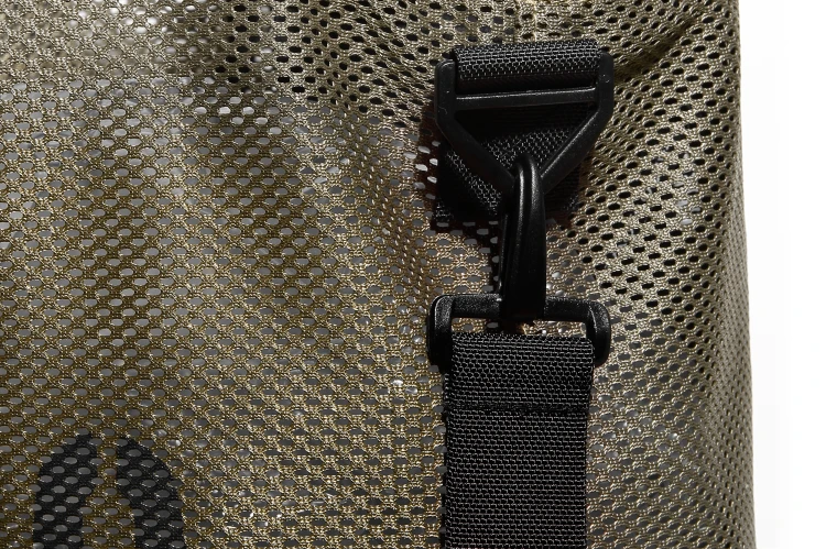 mocna oliwkowa torba z siatki mesh CARGO by OWEE długi odpinany pas